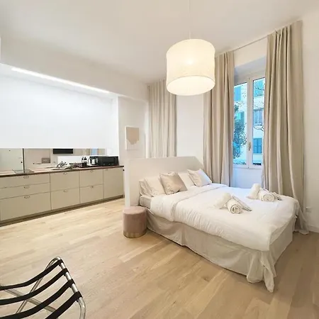 Divini Gae Aulenti Apartament